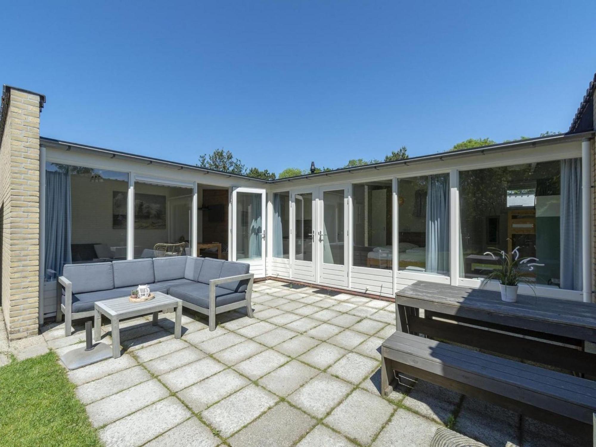 Cozy Bunglow With Garden Sint Maartensvlotbrug Exteriör bild