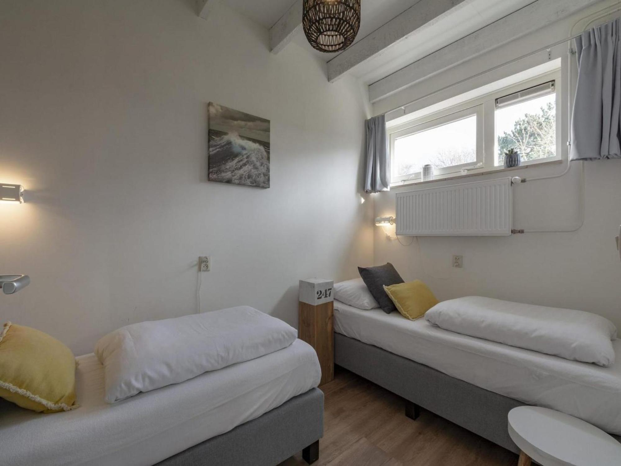 Cozy Bunglow With Garden Sint Maartensvlotbrug Exteriör bild