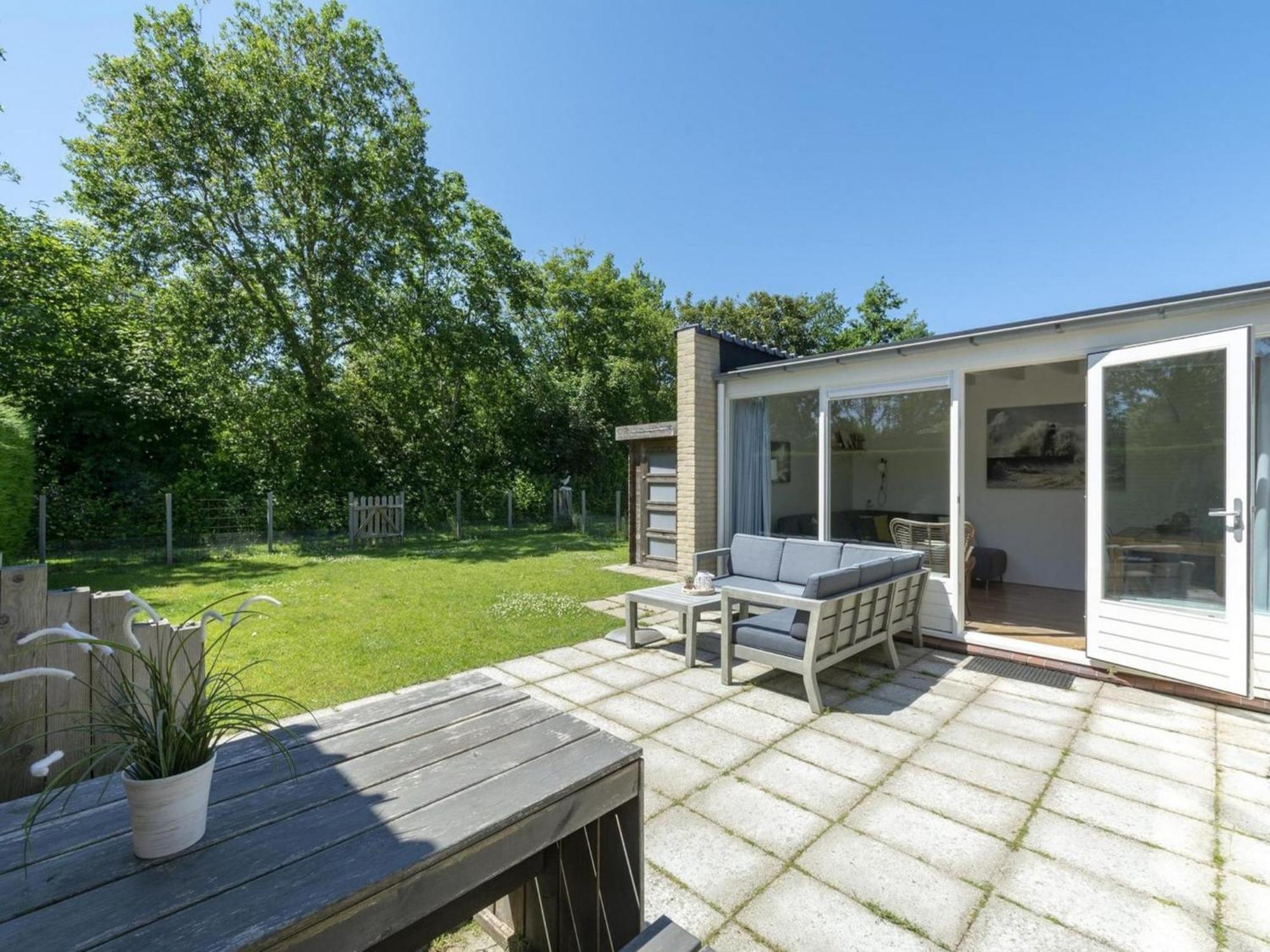 Cozy Bunglow With Garden Sint Maartensvlotbrug Exteriör bild